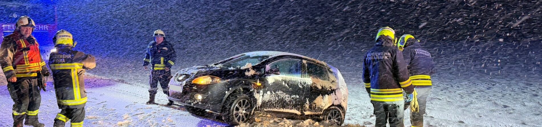 Verkehrsunfall Menschenrettung (T2) • 19.02.2026, 19:19 Uhr