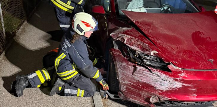 Bergung PKW (T1) • 21.03.2025, 02:24 Uhr